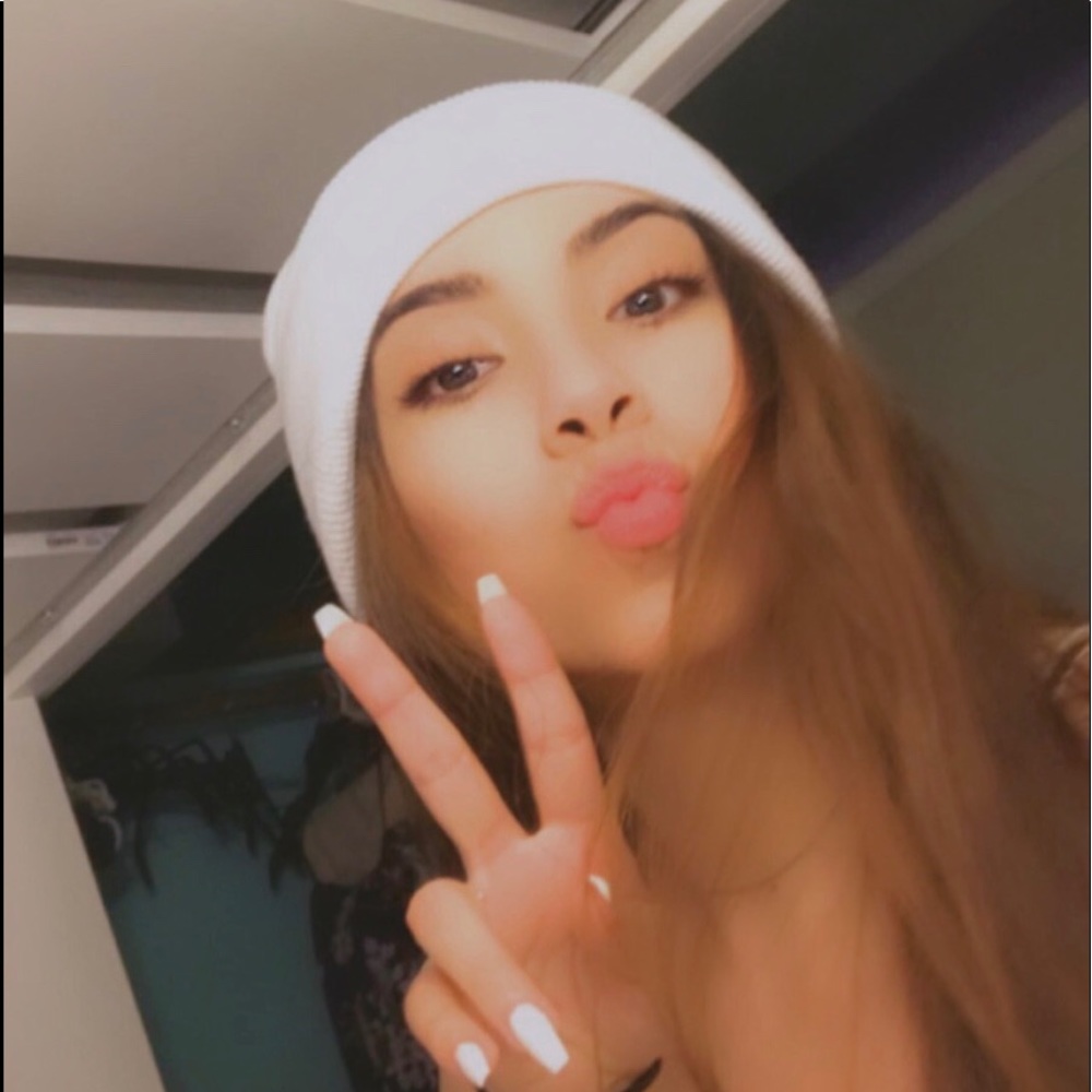 Meet your Posher, Karina